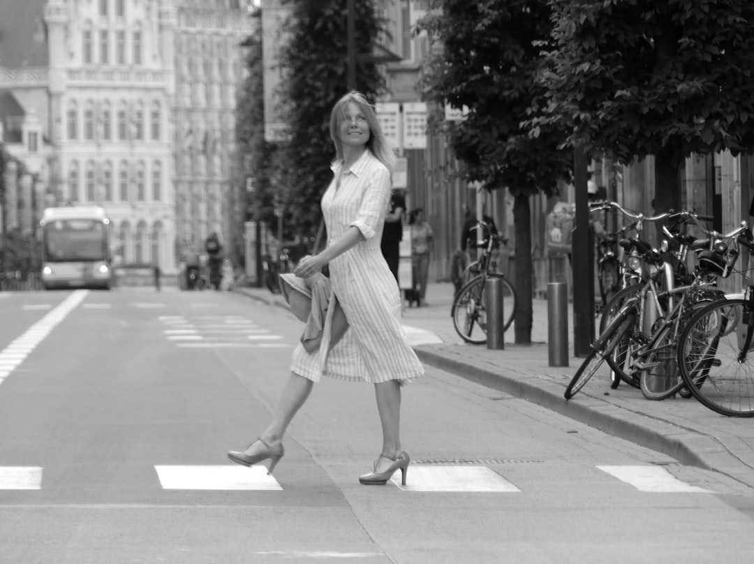 local pedestrian accident attorney